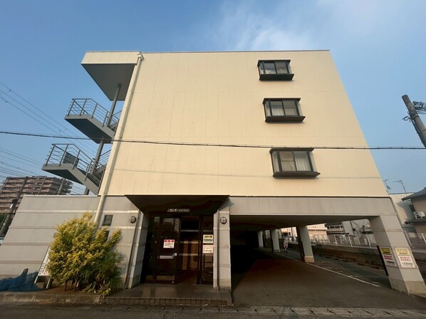 ヴィラ・ソレイユの物件外観写真